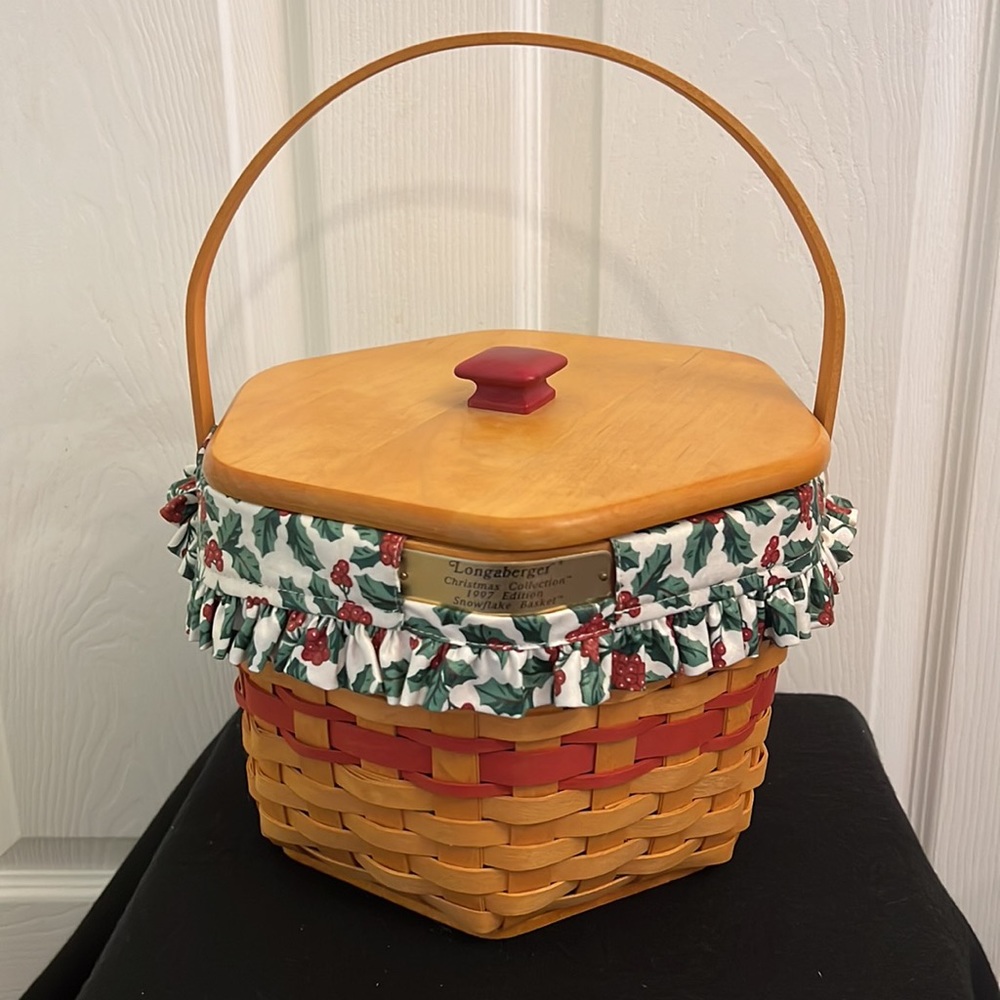 VTG Longaberger 1997 Christmas Collection Snowflake Basket with Lid and Liner